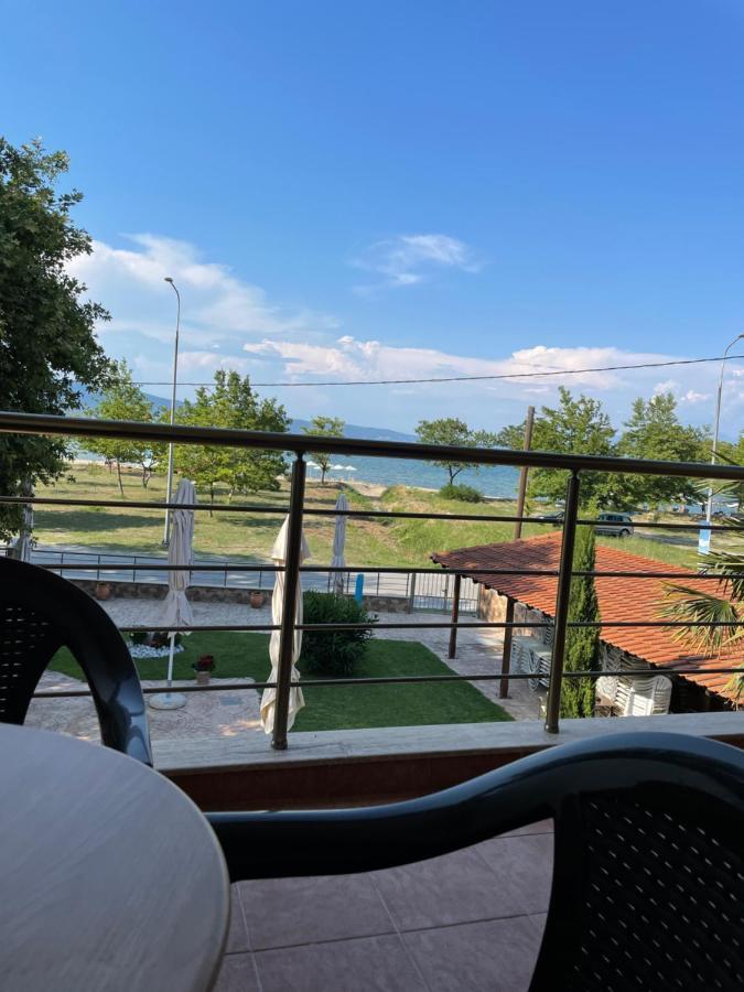 Helios Hotel Ставрос Екстериор снимка